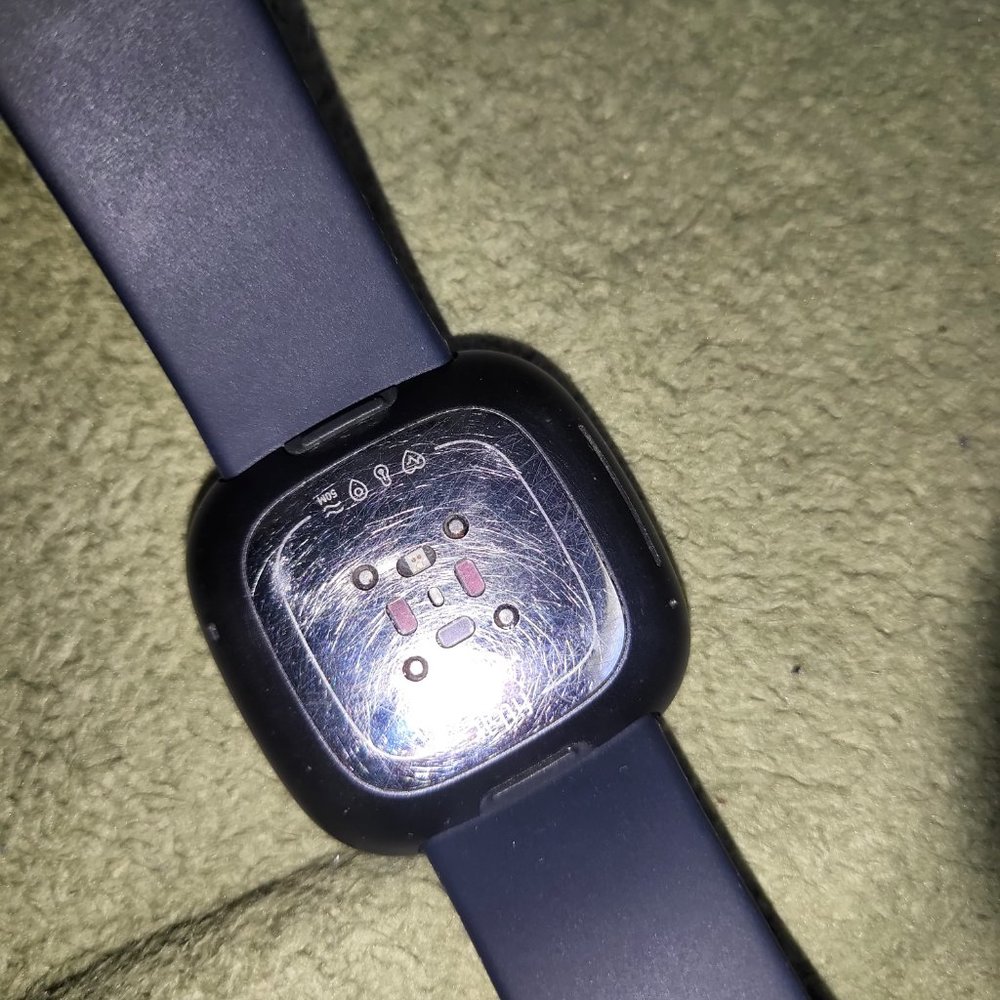 Fitbit Sense - Picture 8 of 9
